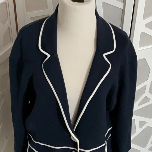 Navy blue and white blazer - Picture 3 of 6
